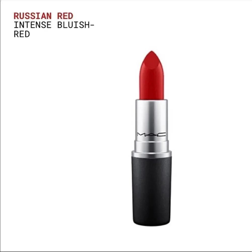 MATTE LIPSTICK color Russian red new Ipsy bag
3 G / 0.1 US OZ